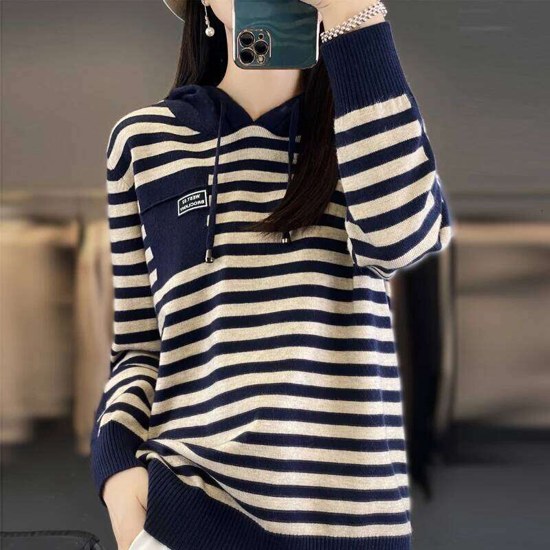 Winter Pure Wool Fashion Soft Sweater Autumn Female New Women Hooded Collar Strip Pullover Cashmere Loose Casual Knit Base Top Designer Sweater Bear S