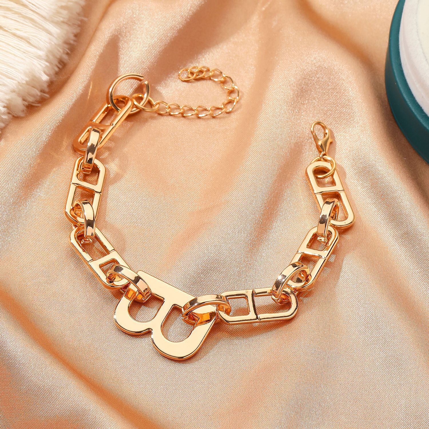 INS Hip-Hop Letter Korean Personality Simple Exaggerated Thick Chain Bracelet Minimalist Style Jewelry