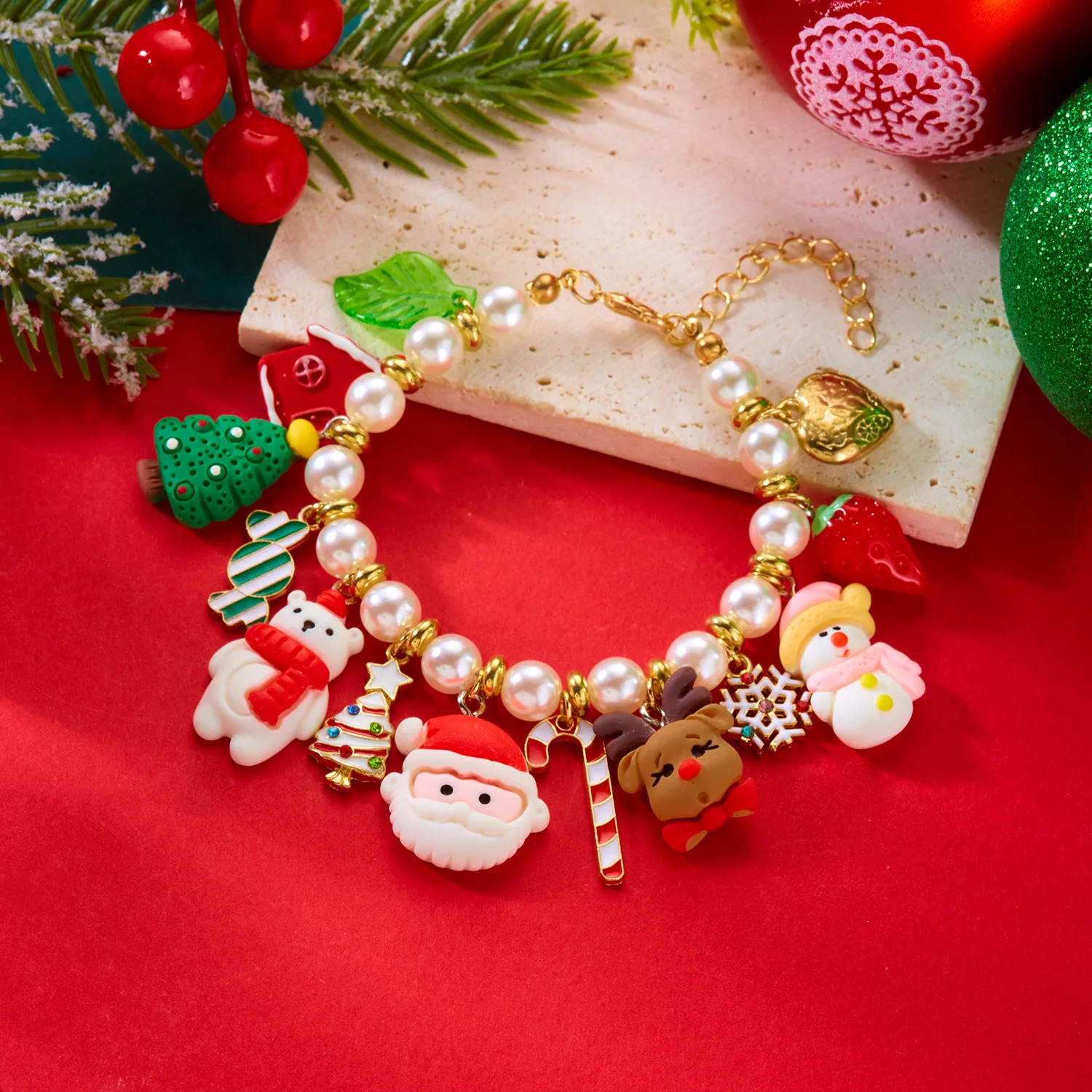 Christmas Resin Santa Claus Gingerbread Snowman Bracelet for Women Deer Star Xmas Tree Pearl Bangle Girl Party Jewelry 251104