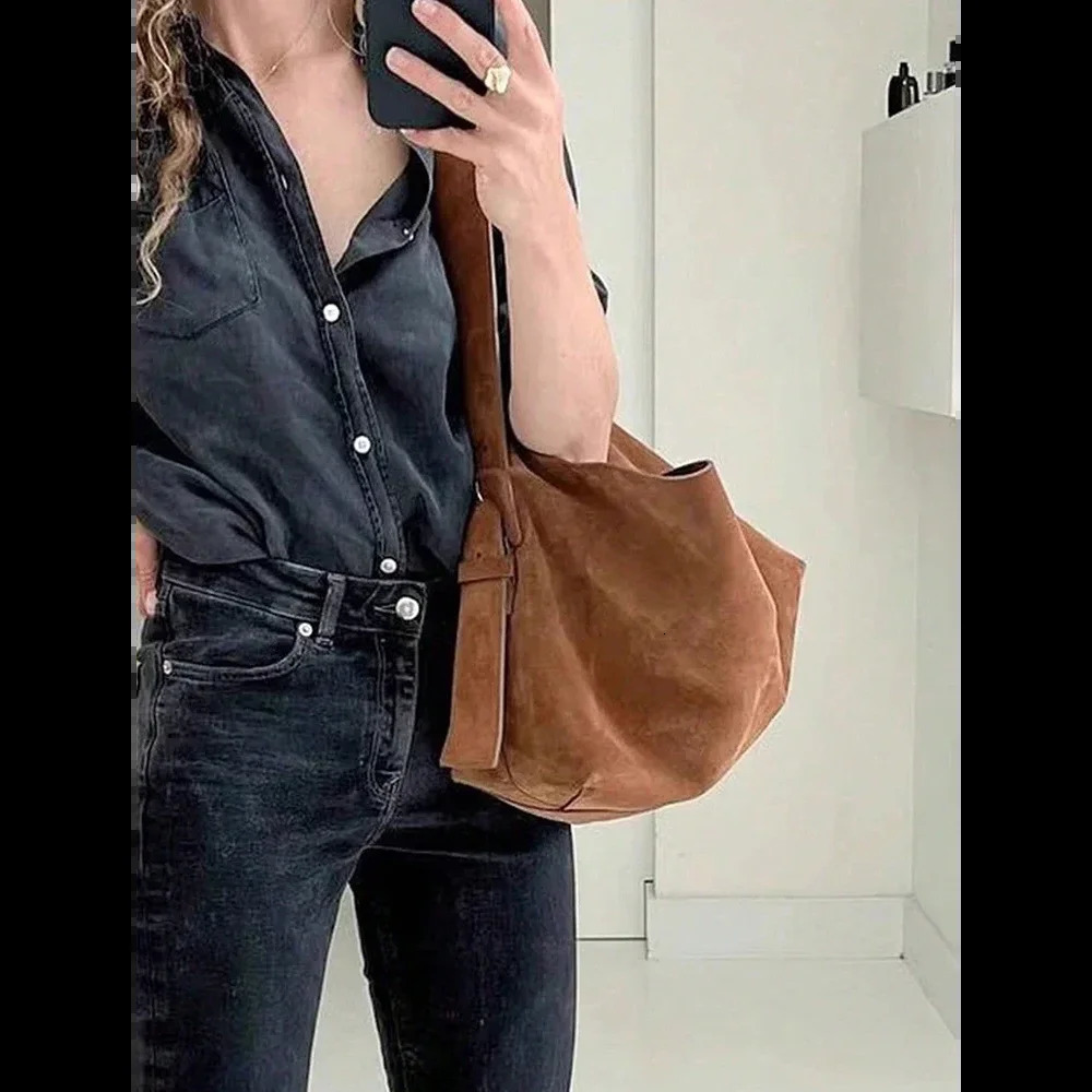 Retro Bag Brown Large Capacity Shoulder Underarm Crossbody Fashion and Leisure Daily Womens 251028