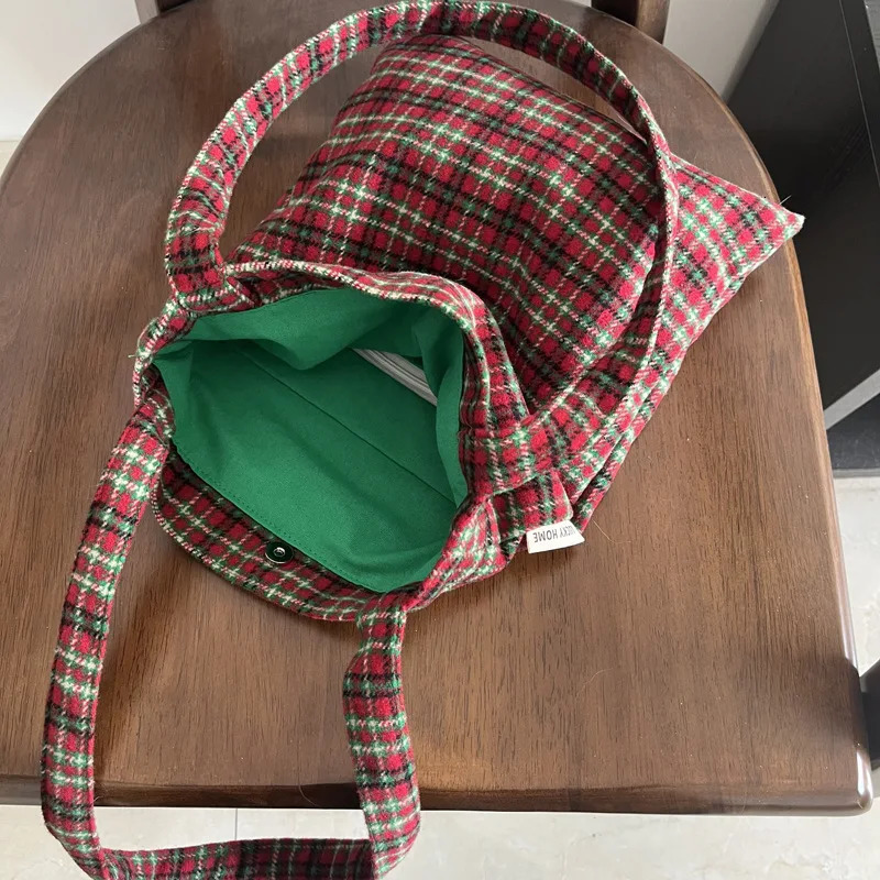 Contrast Color Plaid Wool Shoulder Bags for Women Fall Winter Portable Casual Tote Bag Large Capacity Female Christmas Handbags 251104