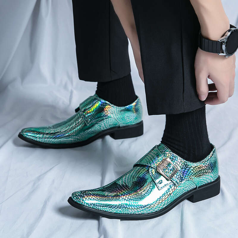 Men's large size, new in sizes 37-46, fashionable pointed casual shoes, trendy Chelsea leather shoes for men
