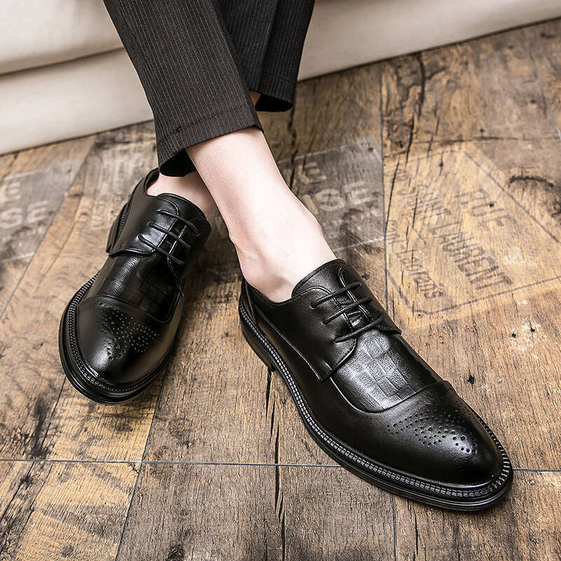 Large Leather 2023 Spring and Autumn Season Formal Business British Style Suit Wedding Groom Men's Shoes