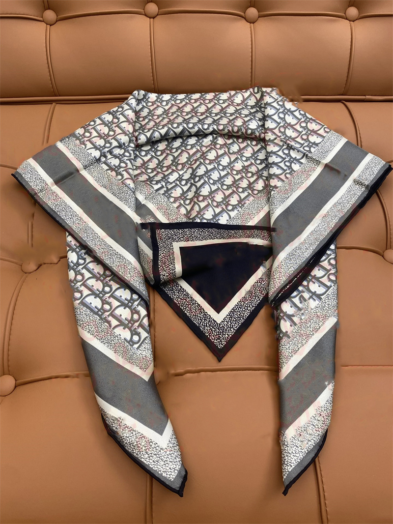 Scarves Womens Fashion Luxury Designer Brand C D 100 Silk Letter Alphabet Initial Pattern Print Square Scarf Scarves Shawl Wraps 11/5