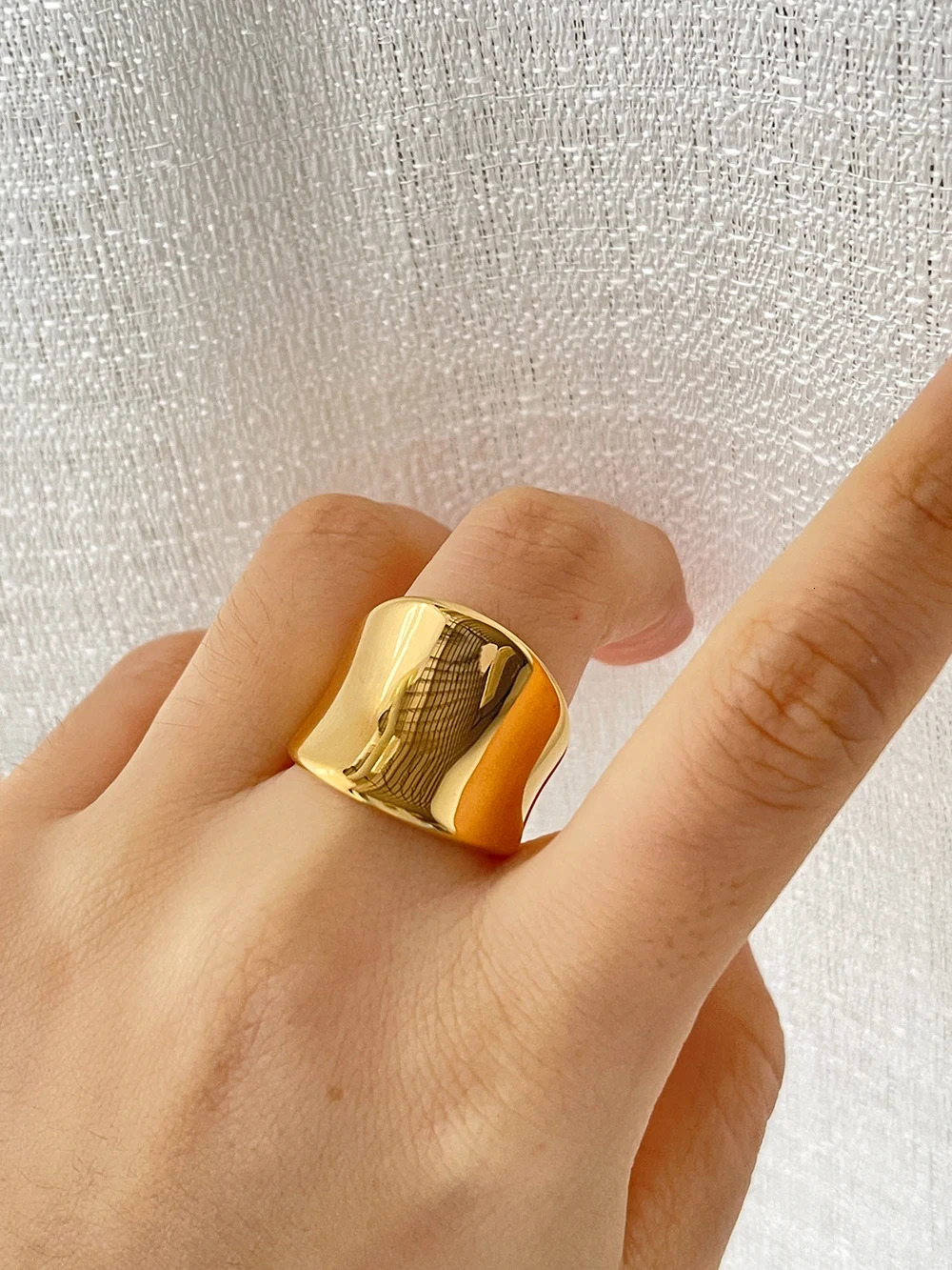 Perisbox Minimalism Solid Gold Plated Chunky Rings for Female Stainless Steel Smooth Large Wide Rings Jewelry Anillos Mujer 251031