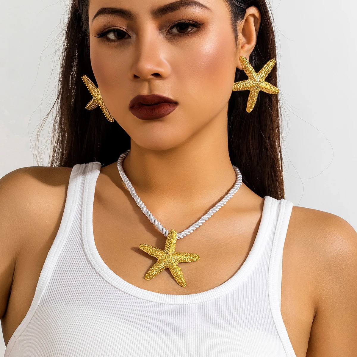 IngeSightZ Exaggerated Big Starfish Pendant Necklace for Women Punk White Thick Rope Chain Choker Necklace Party Jewelry Gift 251031