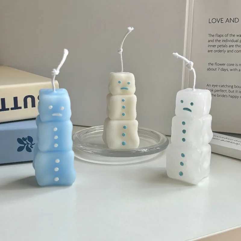 Cute Snowman Shaped Scented Candle Minimalist Design Adorable Decorative Home Accent and Cozy Holiday Aromatherapy Gift C251105