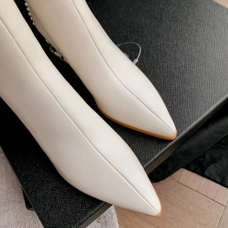 Black White Cowhide Pearl Edge Retro Knee High Boots Autumn Winter 55cm Low Heel Commuting Shopping Fashion Warm Long Boots 251031