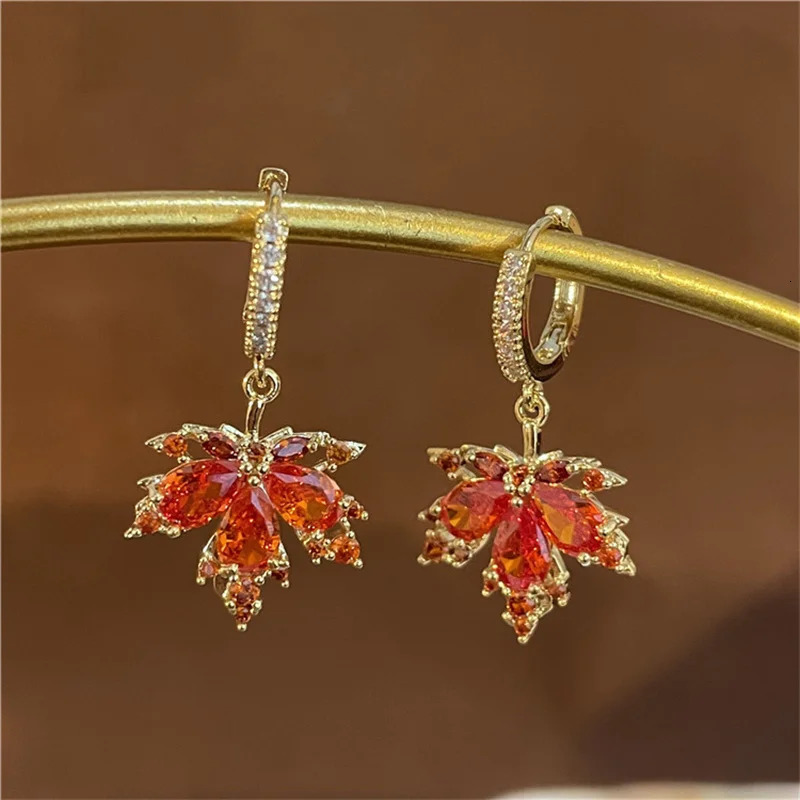 Red Zircon Maple Leaf Pendant Earring For Women Light Tassel Chain Crystal Earring Girl Exquisite Jewelry 251131