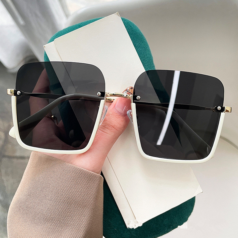 Designer Sunglasses For Women Oversized Sunglasses Fashion Classic Polarized Sunglasses Luxury Goggle Pilot Alloy Frame UV400 Eyewear KP139