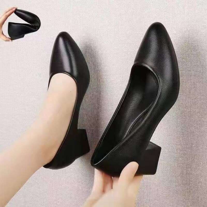 Flight attendant work shoes, black leather women, thick heels work, not tired from standing a long time, soft soles for comfortable hotel career inter