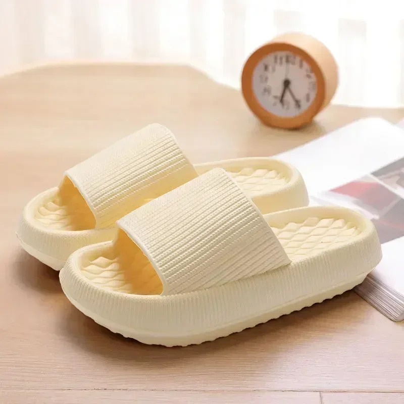 Womens Thick Platform Cloud Slippers EVA Soft Sole Pillow Slides Summer Beach Flip Flops Women Non Slip Bathroom Home Slippers 250402