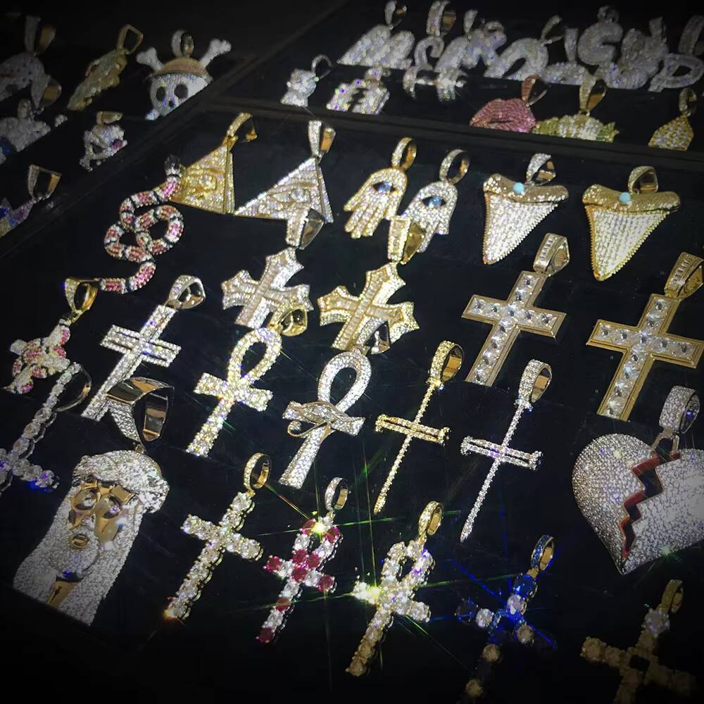Custom Bling Diamond CZ Hip Hop Rock Rapper Gold Plated Jewelry Cross Charm Necklace Mens Women Iced Out Letter Number Pendant