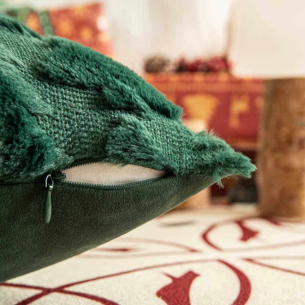 2 Pcs Christmas Tree Decorative Throw Pillow Covers Soft Fluffy Pillowcases for Home Dcor Boho Pillow Covers for Couch Bedroom Y251105