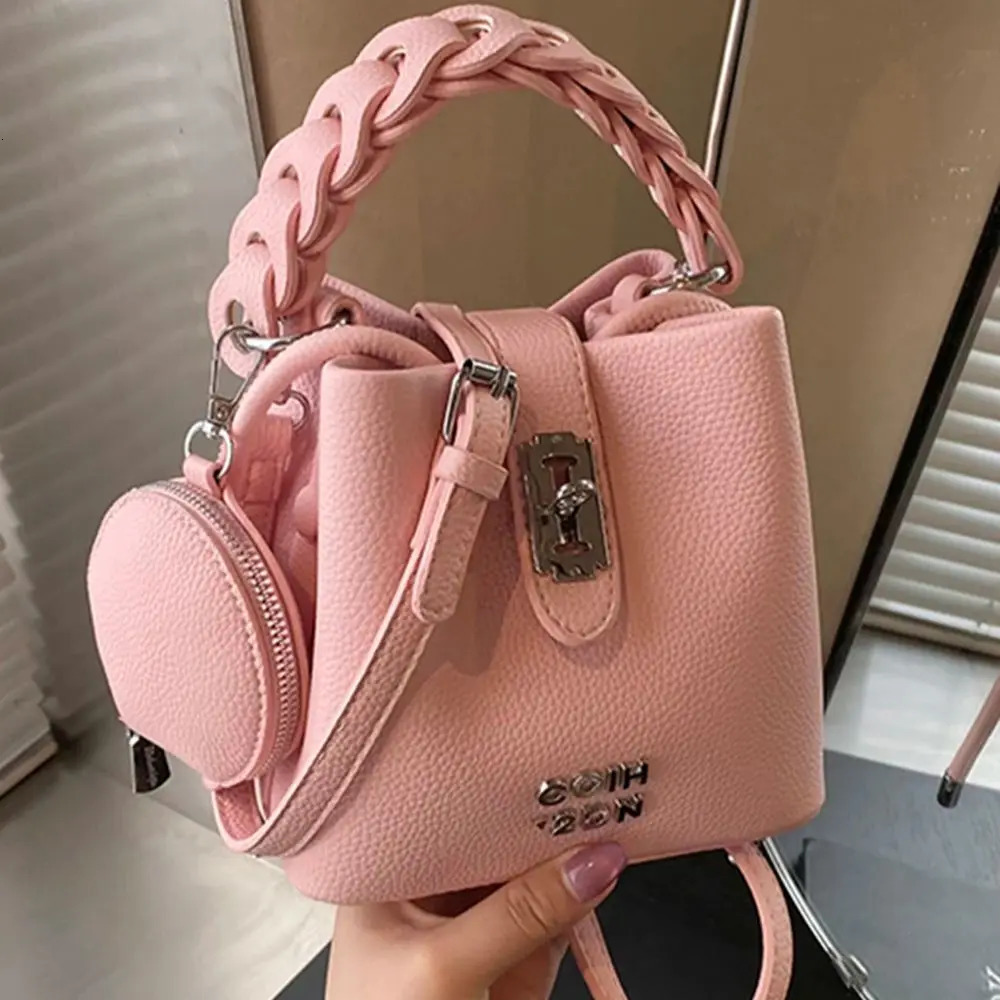 Temperament Lock Bucket Bag for Women Summer Single Shoulder Crossbody Bag Handbag Soft Pu Daily Commuting Bag 251104