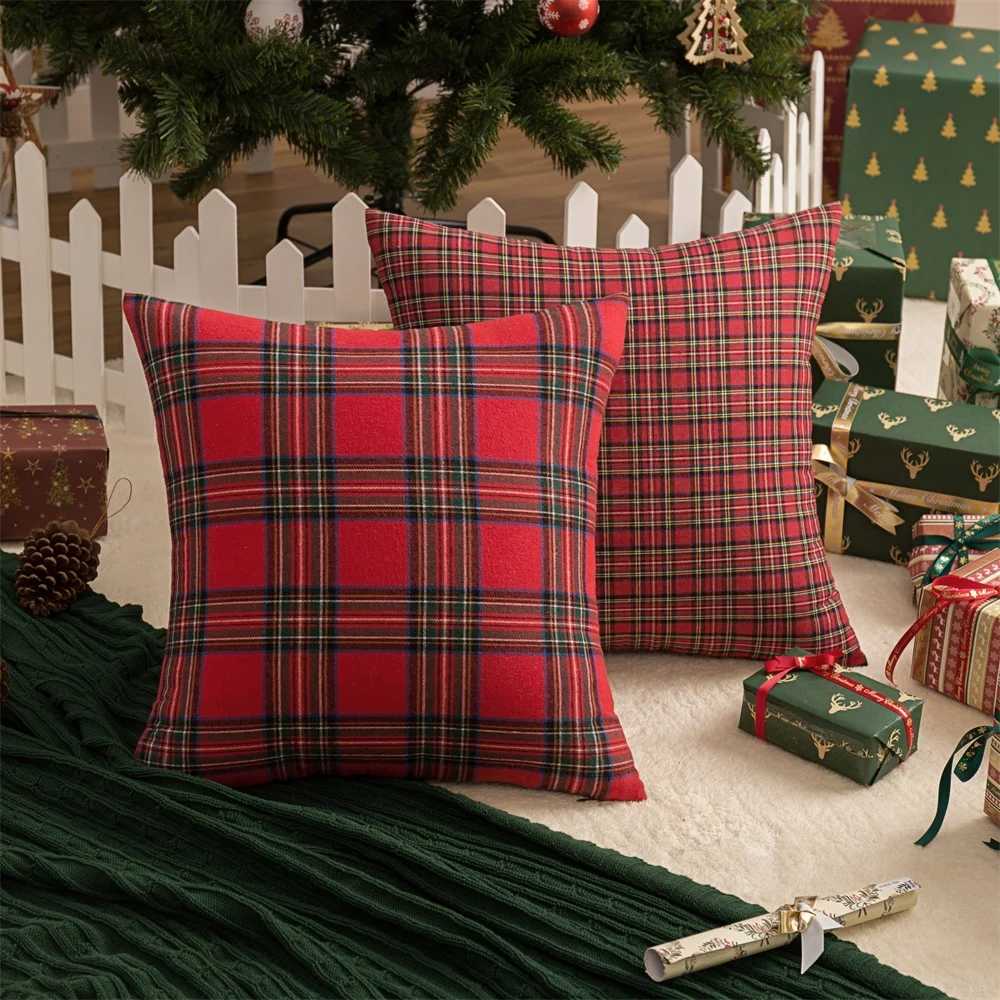 45x45cm Square Pillow Cases Christmas Scottish Tartan Plaid Cushion Covers Bed Sofa Pad Party Decor Snowflake Throw Pillow Cover Y251105