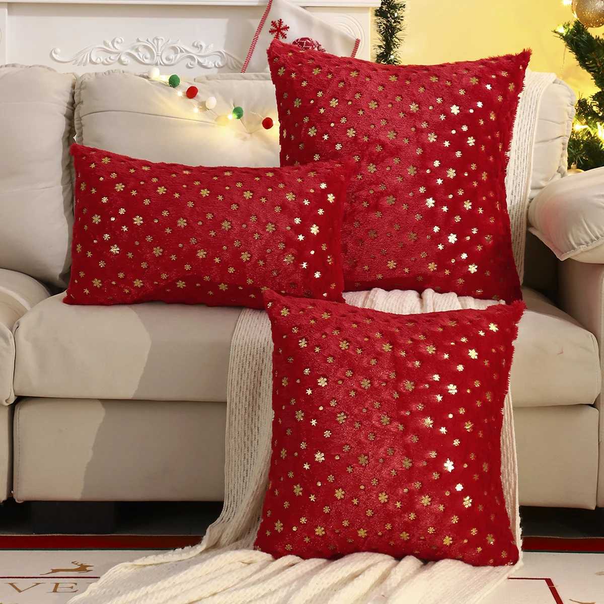 1 PC Christmas Snowflake Throw Pillow Cover Winter Plush Bronzing Christmas Decoration Living Room Y251105