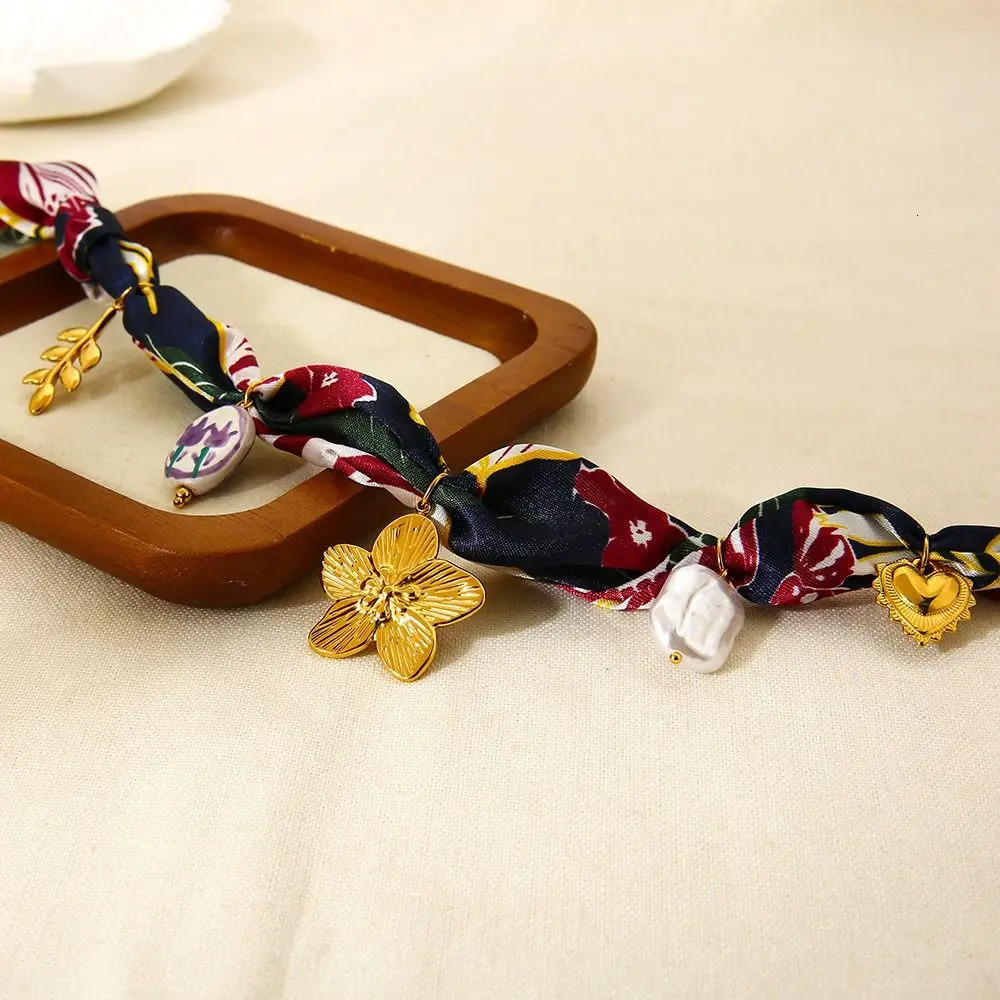 Starfish Beach Ocean Series Necklace Flower Pearl Cloth Wrap Scarf Chain Necklace Shell Jewelry Accessories Dopamine Necklace 251031