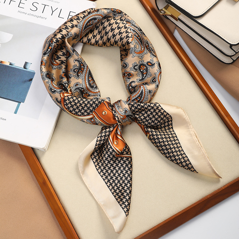 Classic 42style 70x70cm Designer Letters Print ral Silk Scarf Headband for Women Fashion Long Handle Bag Scarves P Shoulder Tote Lage Ribbon Head Wraps