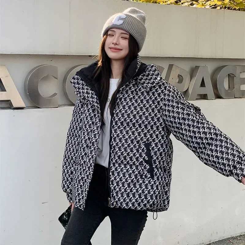 Autumn Winter Down Cotton Coat Women 2023 New Fashion Loose Thicken Jacket Hooded Zipper Pocket Stand-Up Collar Outerwear FemaleT251105