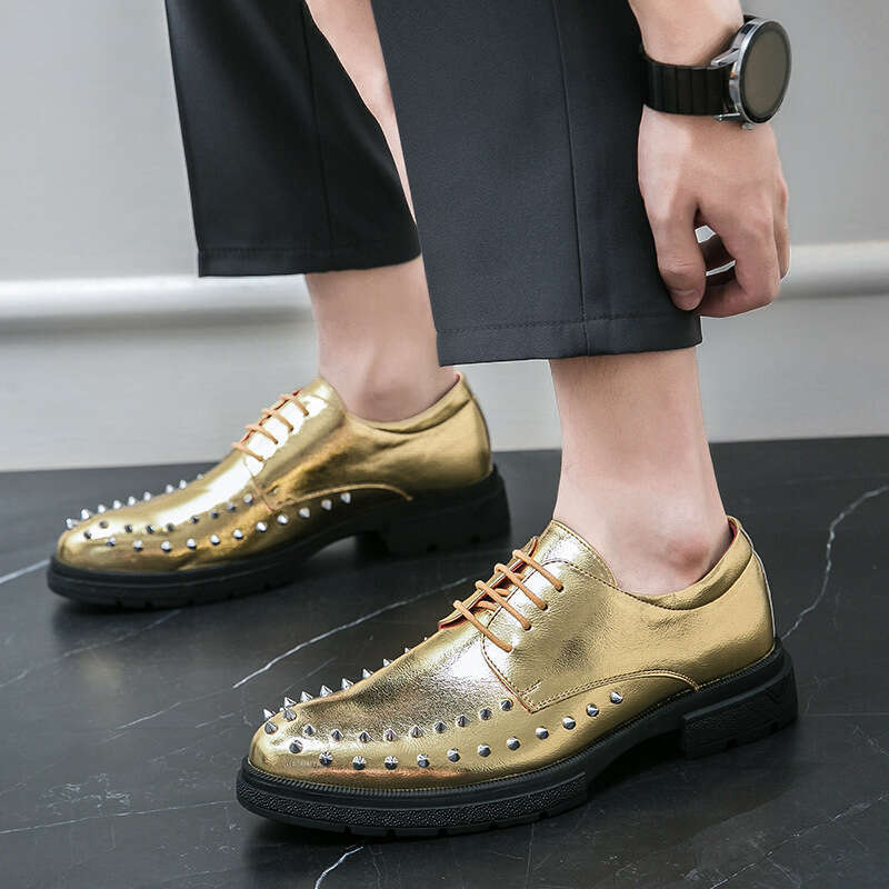 Large size British nightclub rivet pointed leather for personality Chelsea trend punk style men's shoes