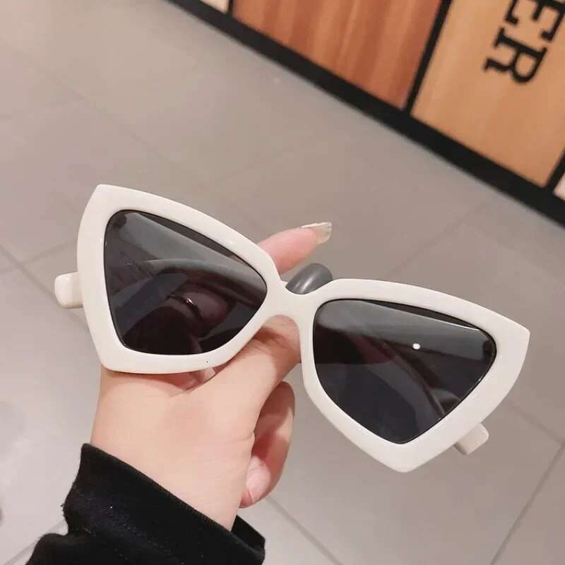 Fashion Vintage Women's Cat Eye Sunglasses New Brand Women Sun Glasses Summer Outdoor Sunshade Oculos De Sol UV400 Eyewear