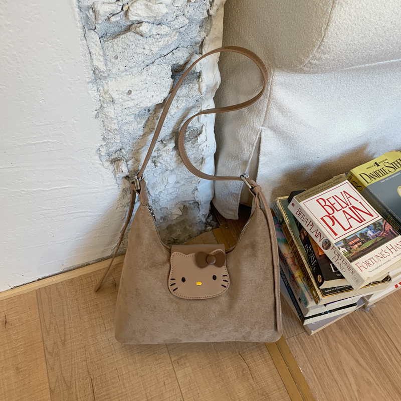 Spring women's fashionable, simple, casual, luxurious party handbag, large capacity crossbody bag, essential shoulder bag for college students sh