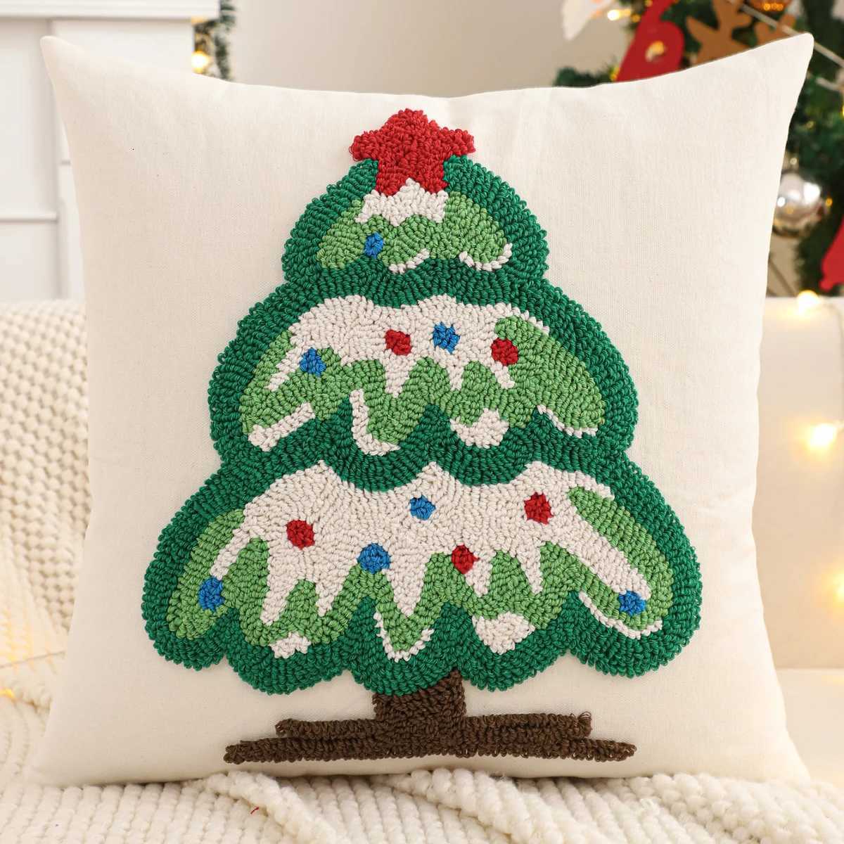 Tufted Throw Pillow Cover Christmas Decoration Canvas Christmas Tree Snowflake Crutch Winter Farmhouse Home Sofa Living Room Y251105