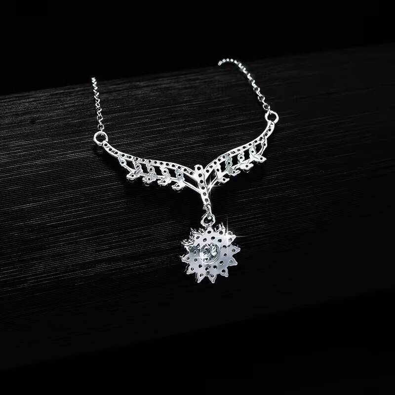 Solitaire Diamond Necklace Jewelry Moissanite Pendants and Chain S925 Sterling Silver Sparkling Angel Wing Butterfly
