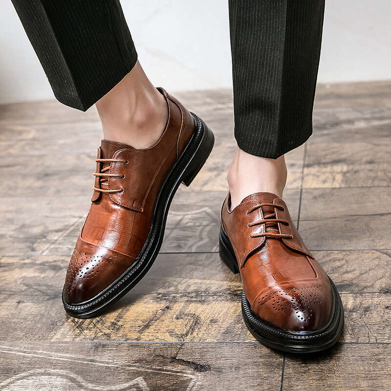 Large Leather 2023 Spring and Autumn Season Formal Business British Style Suit Wedding Groom Men's Shoes