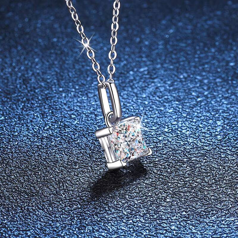 Simple Princess Cut square Vvs D Color Moissanite Pendant S925 Sterling Silver Necklace for Women