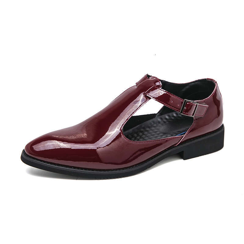 Large size men's with foreskin, sizes 38-46, trendy pointed casual shoes, formal business leather sandals