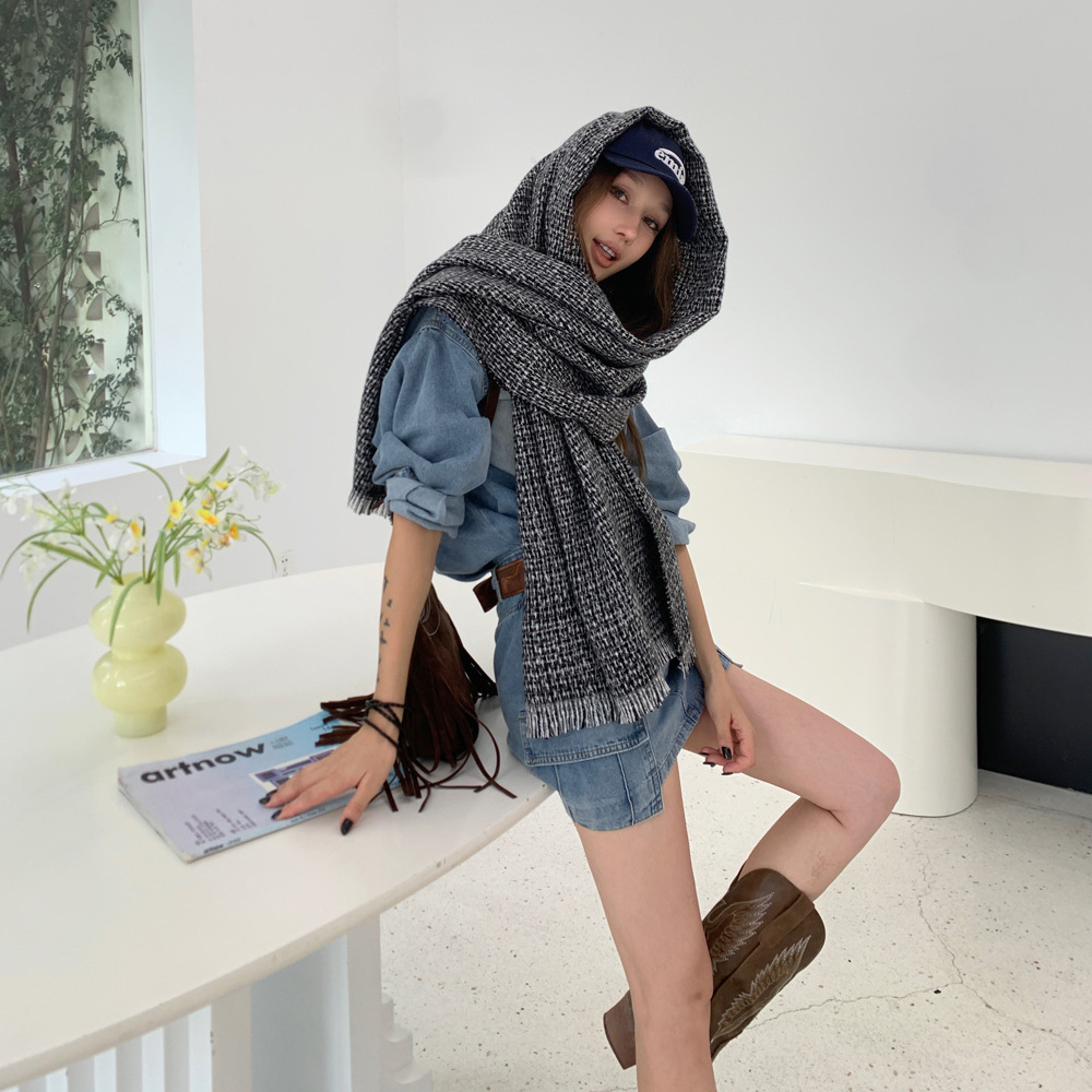 Korean Style Retro Coarse Plaid Scarf Charming Womens Autumn And Winter Warm Tassel Shawl Scarf Versatile Slimming Style Scarf