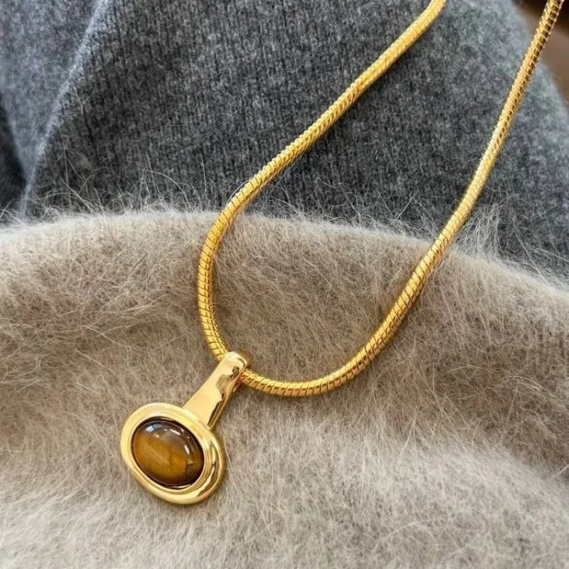 Stainless Steel Snake Bone Chain Necklace Women Black Glass Bead Pendant Girl Aesthetic Necklace Neogothic Jewelry Accessories 251031