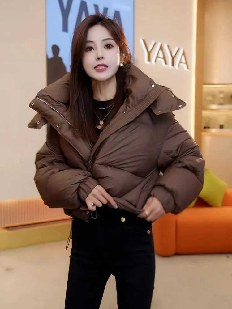 Cotton Padded Womens Winter New 2024 Fashionable Splicing Short Style Hooded Warm And Thick Waist Slimming Loose Jacket TrendyT251105