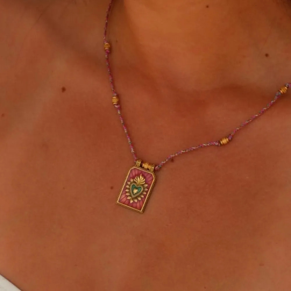 Trendy HeartShaped Pendant Necklace for Women Hand Woven Colored Rope Luckly Beads Chain Party Jewelry Ideal for Daily Wear 251031