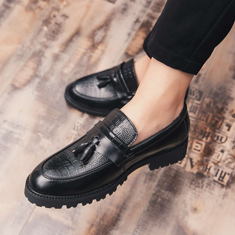 Men's in plus size, new casual fashionable men's business dress shoes, British style stylish Su leather shoes