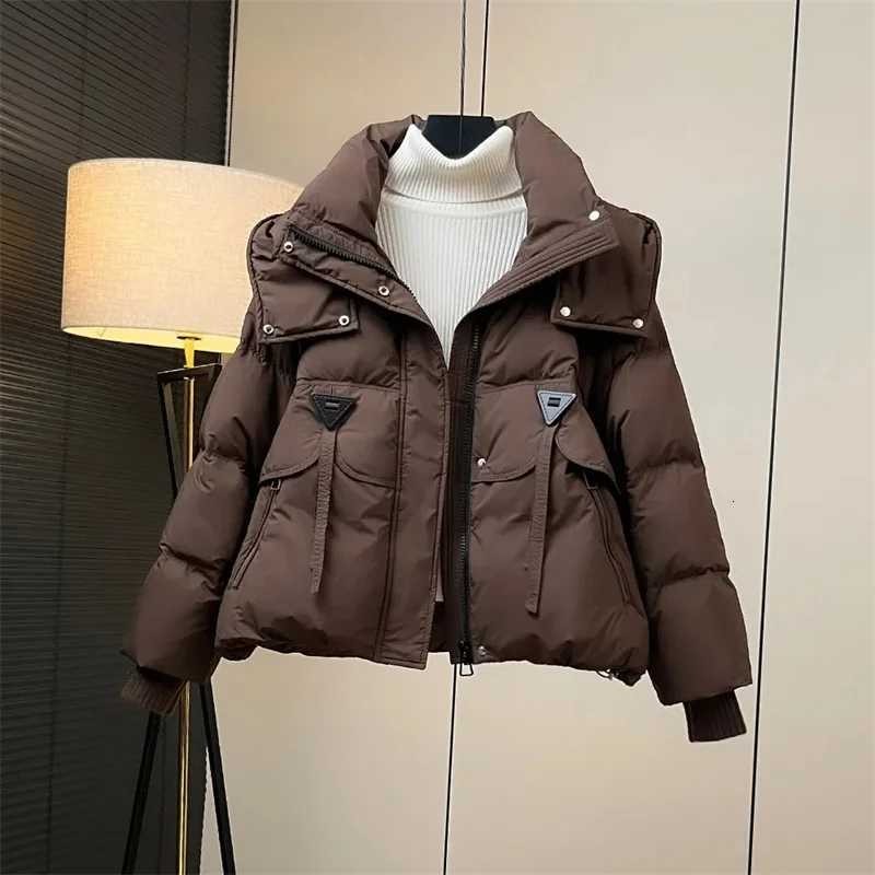 Hooded Short Solid Color Down Cotton-Padded Jacket Coat Ladies 2024 Winter New Warm Ladies Coat Loose Bread Clothing TideT251105