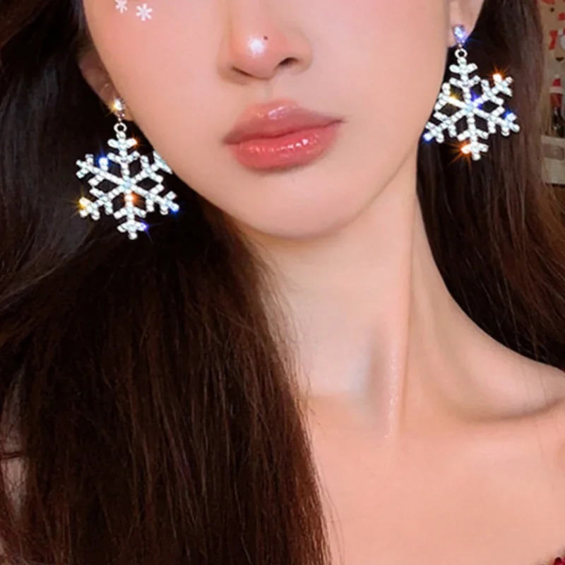Fashion Exaggerated Sparkling Zircon Snowflake Earrings For Women Winter Party Earrings Jewelry Gift 251131