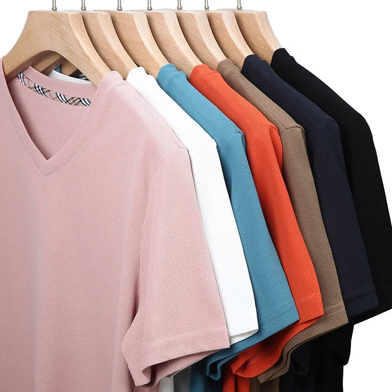 Mens Xinhua Cake V-neck Short sleeved T-shirt Summer Comfortable Top 250402