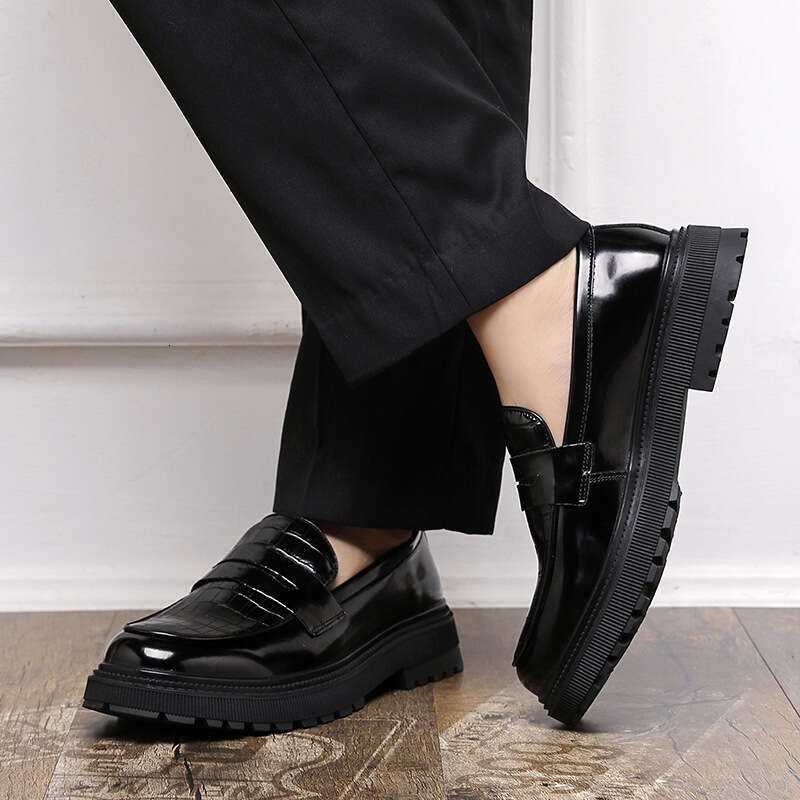 Men's in plus size, new casual shoes, fashionable foot covers, loafers, trendy British style business leather shoes