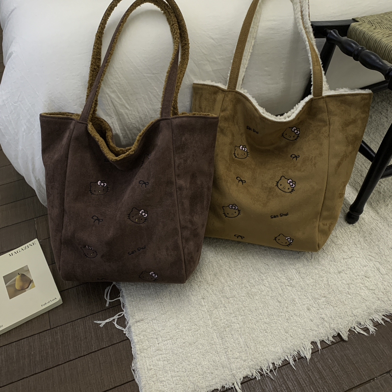 2025 New Winter Women's Simple Leisure Fashion Luxury Party Handbag Large Capacity Crossbody Bag Essential Shoulder Bag for College Students Shop