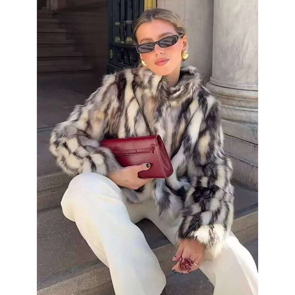 HH Women Winter New Fashion Multicolor Faux Fur Effect Casual Coat Woman Elegant Long Sleeves Button Warm Short Jacket Mujer