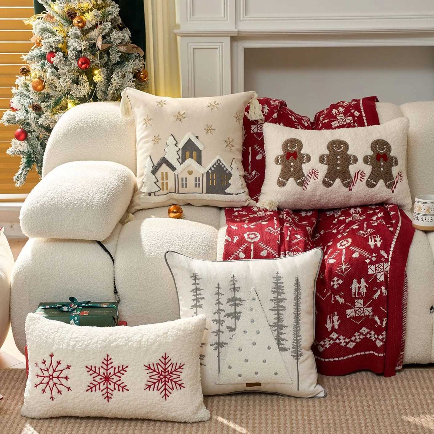Christmas Pillow Cover Embroidered Color Letters Gingerbread Man Forest Snow House 45x45cm 30x50cm Zipper Closure Cotton Linen Y251105