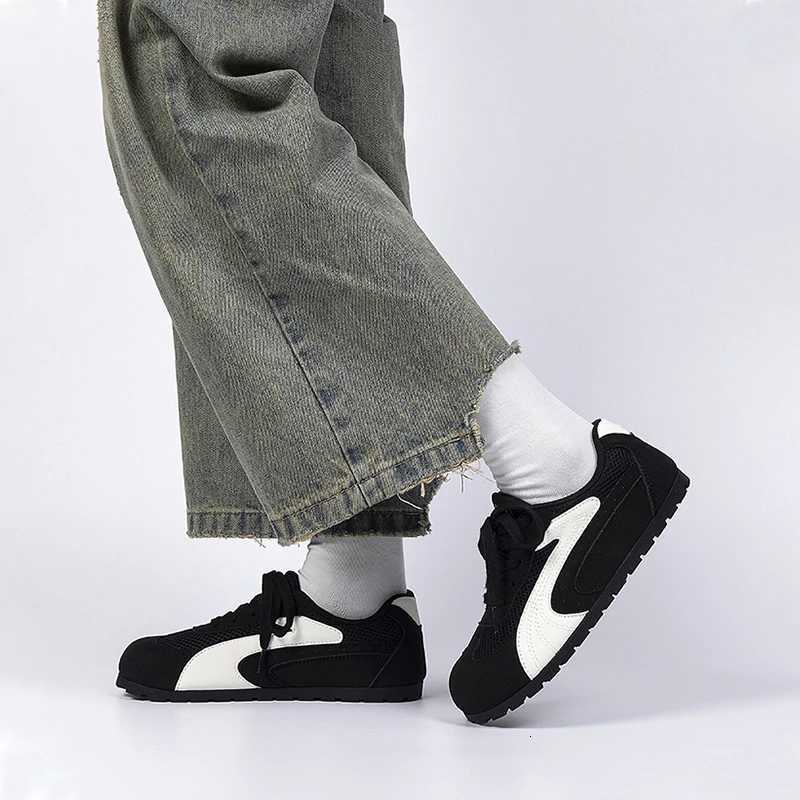 Wens Lightweight Low-top Shoes 36-42 Large Size New Lace-up Versatile Cfortable Casual Shoes Cmuting Trendy Sports Shoes Y251105