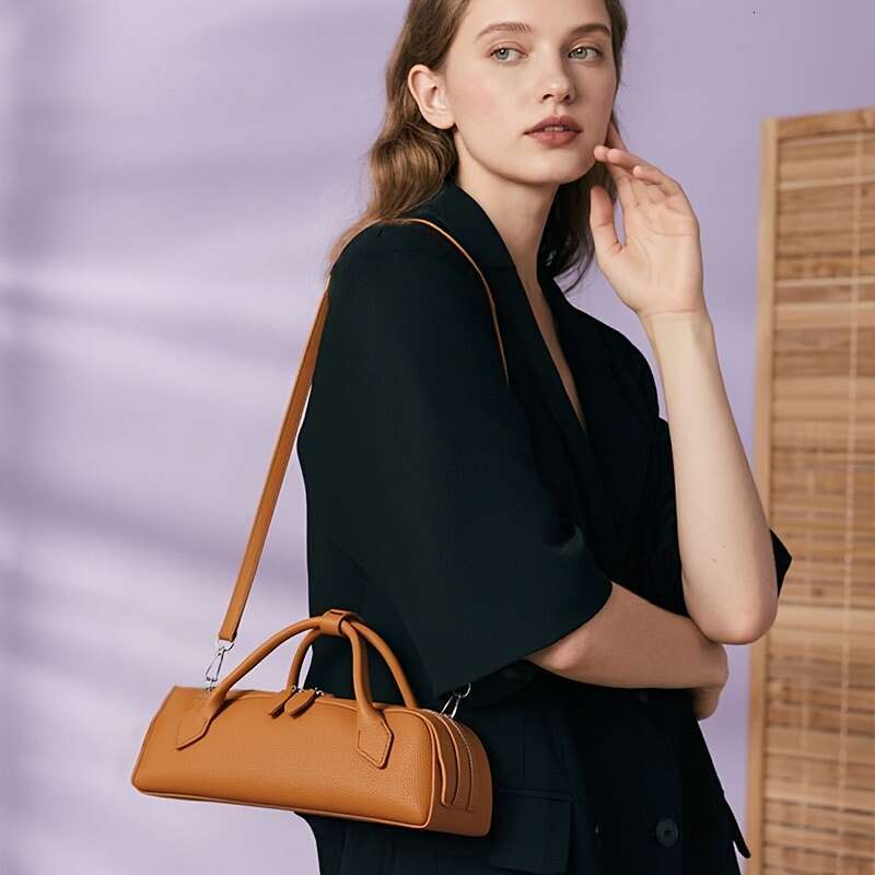 Women's Genuine Leather Handbag Convertible Crossbody/Shoulder bags Clutch Secure Lock Design Simple Elegant Work Formal Occasions Daily Use Dura