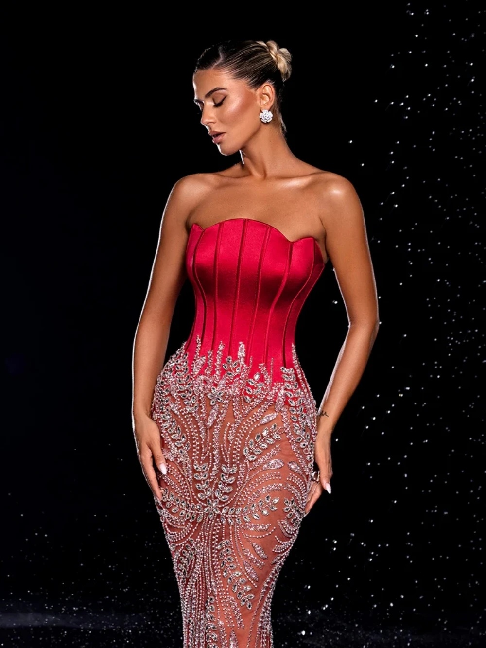 Exquisite Strapless Evening Dresses Sequins Rhinestone Prom Gowns Illusion Sleeveless Sweep Train Customized Vestidos De Noche Plus Size