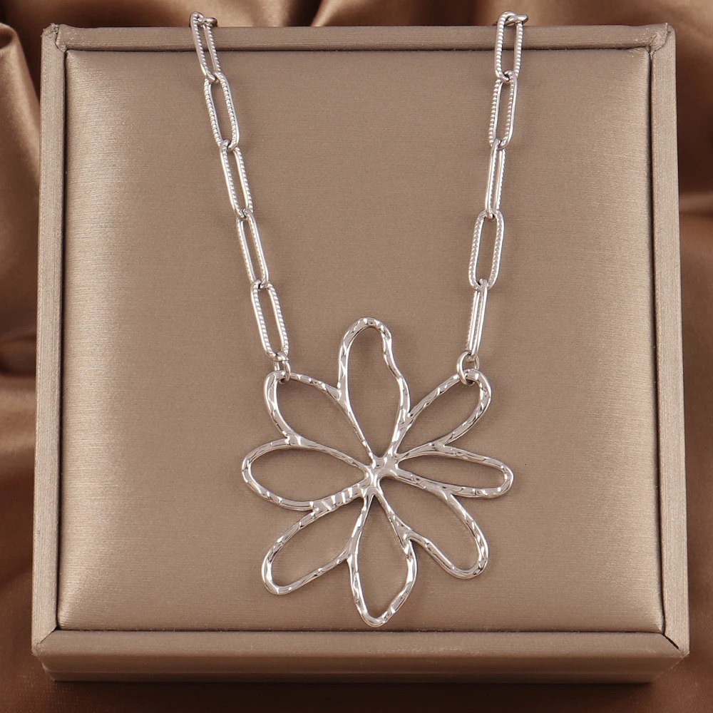 316L Stainless Steel Big Flower Pendant Necklace For Women Fashion Flower Charms Chain Necklaces Women Jewelry Gift 251031