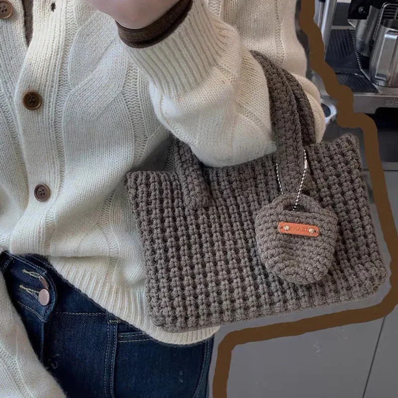 Hylhexyr Autumn and Winter Handmade Crochet Bags Shoulder Bag Solid Color Woolen Knitted Handbag For Women 251104