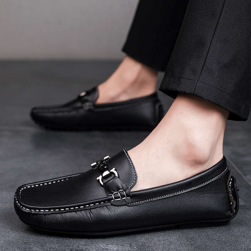 Four season super fiber bean sizes 39-45 plus men's leather shoes, fashionable soft soled driving shoes for men